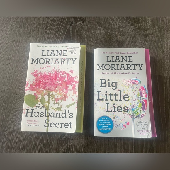 Set of 2 books - Picture 1 of 1